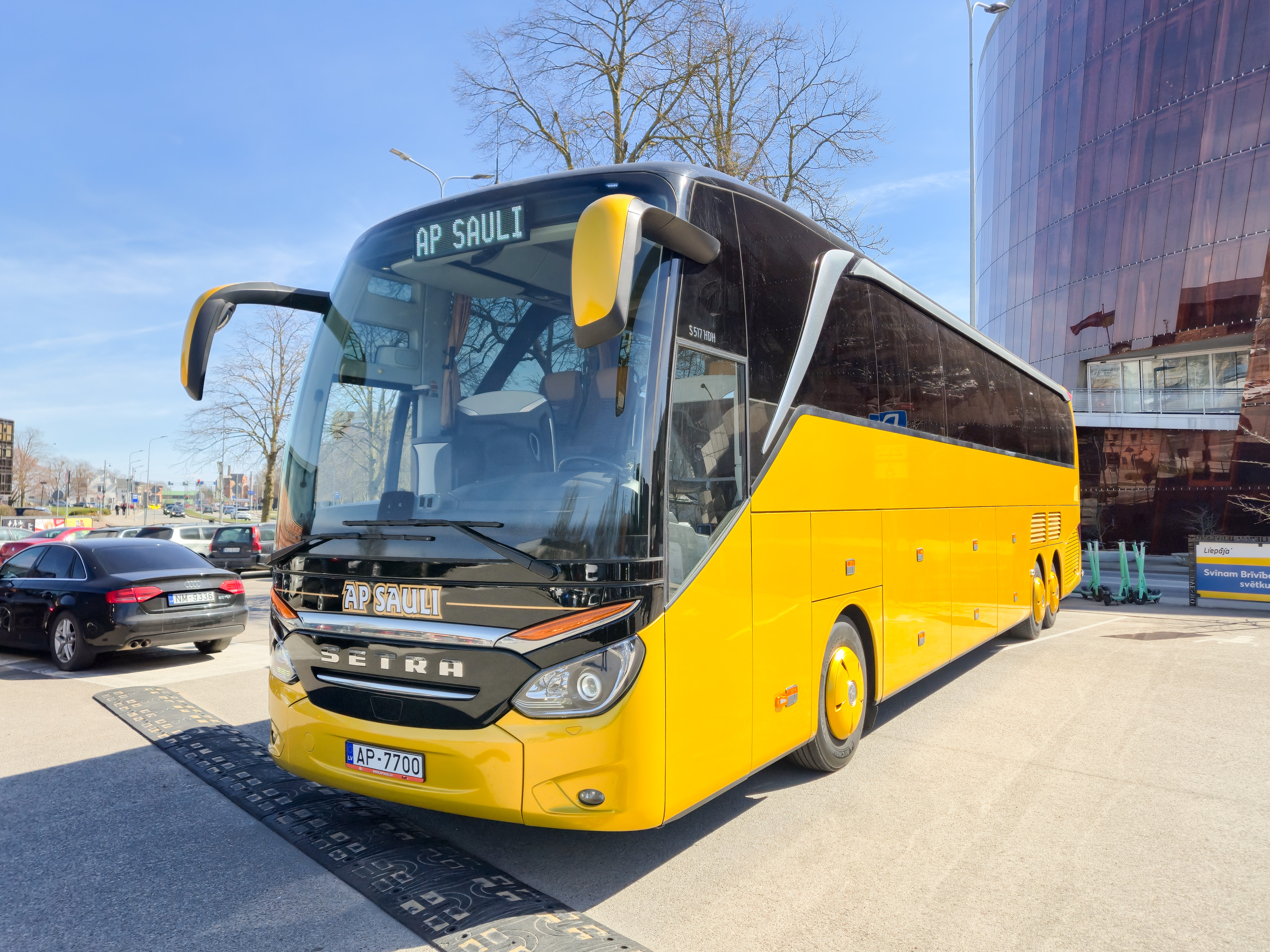 SETRA S 517 HDH